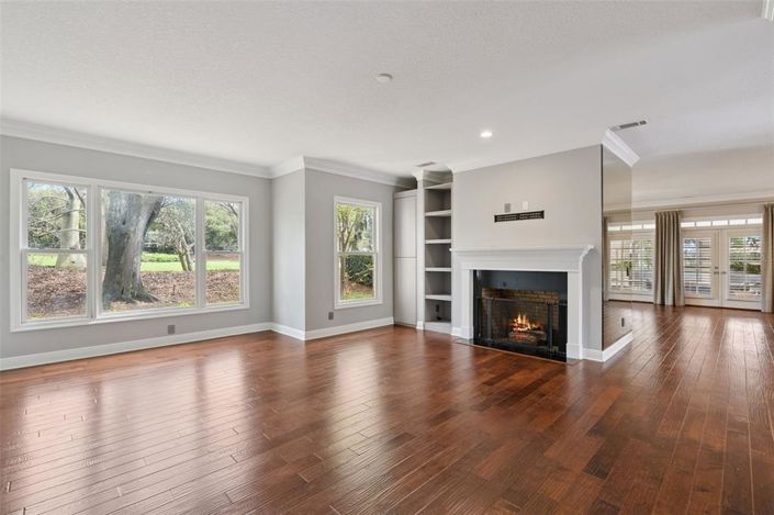 Image No.8-5 Bed Property for sale