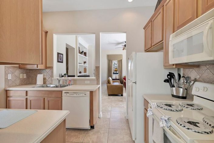 Image No.9-3 Bed Property for sale