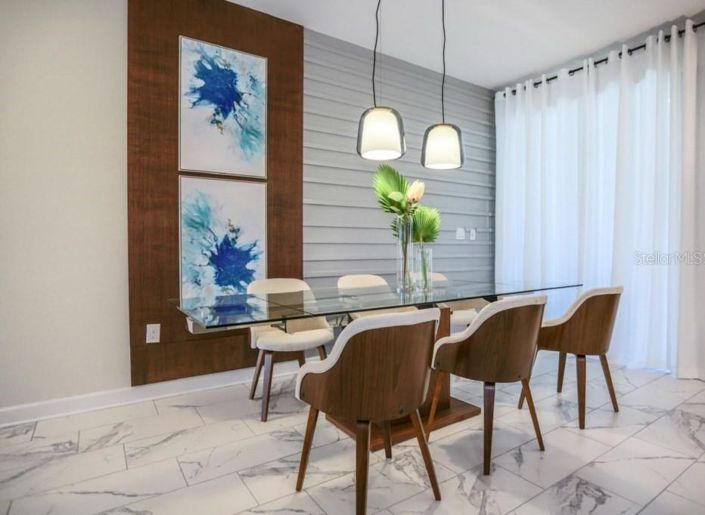 Image No.10-4 Bed Townhouse for sale