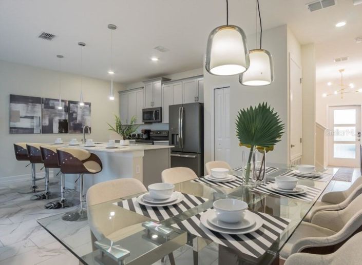 Image No.4-4 Bed Townhouse for sale