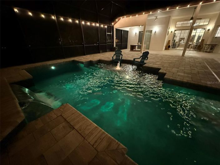 Image No.28-5 Bed Property for sale