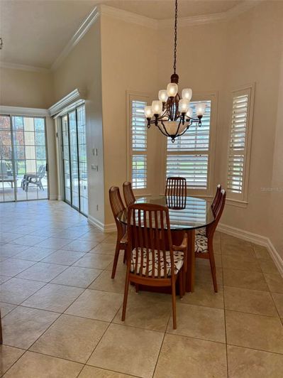 Image No.9-5 Bed Property for sale