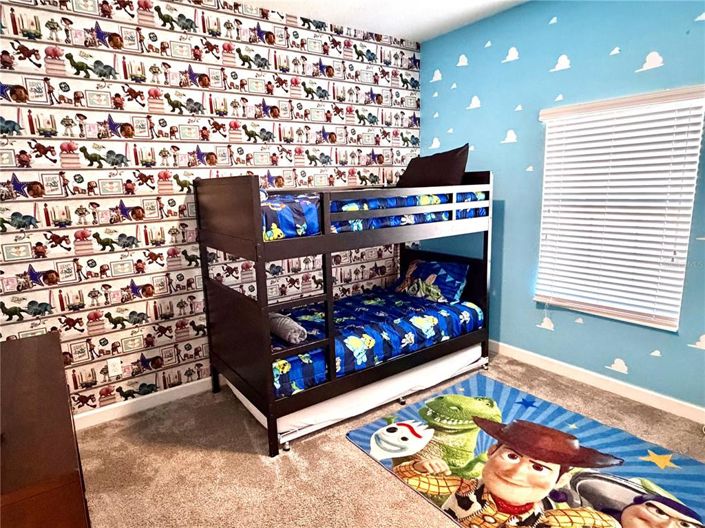 Image No.10-5 Bed Townhouse for sale