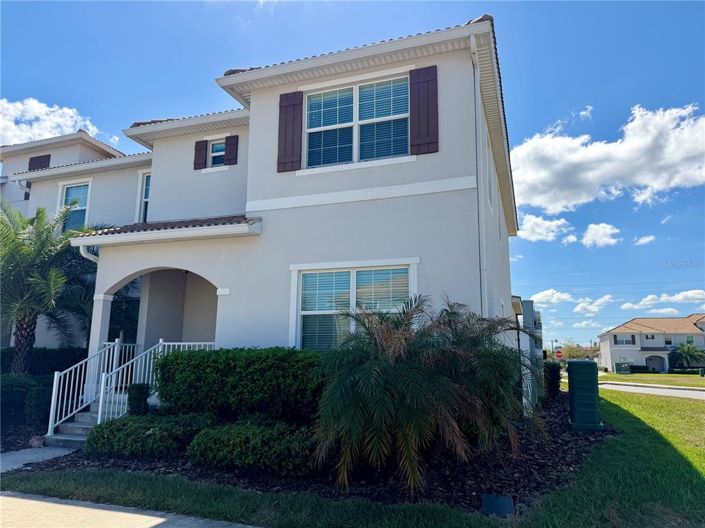 Image No.26-5 Bed Townhouse for sale