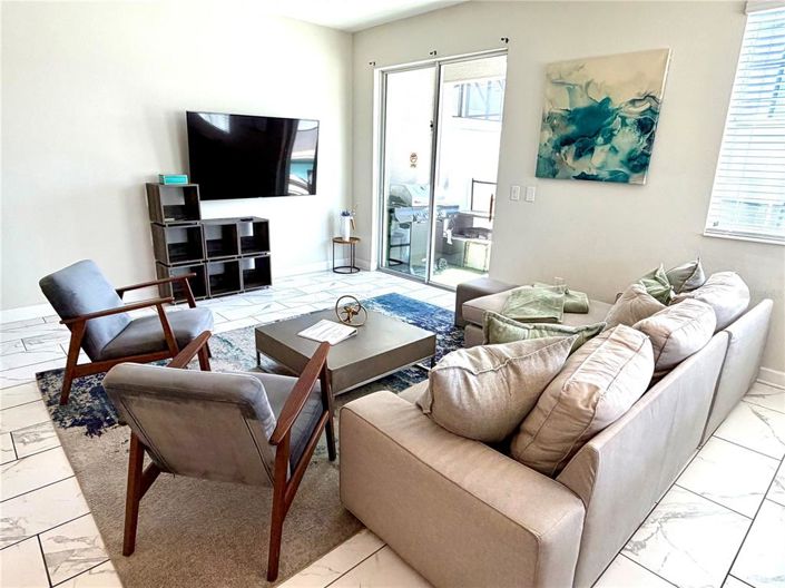 Image No.3-5 Bed Townhouse for sale