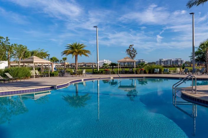 Image No.44-5 Bed Townhouse for sale