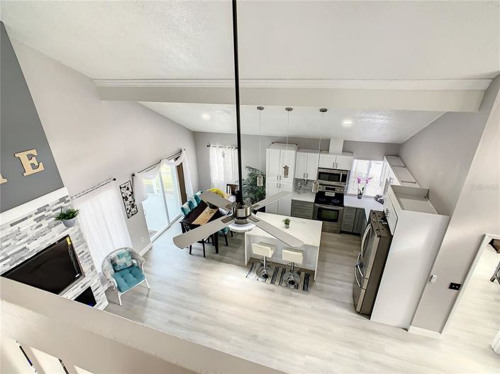 Image No.23-6 Bed Property for sale