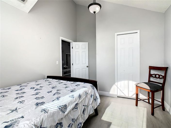 Image No.44-6 Bed Property for sale