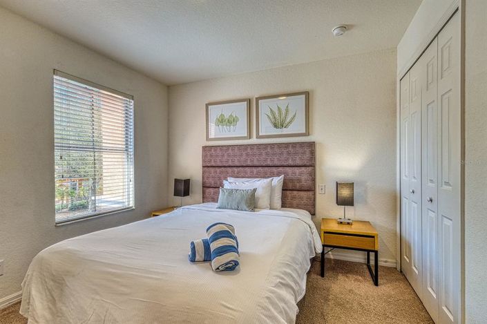 Image No.23-4 Bed Townhouse for sale