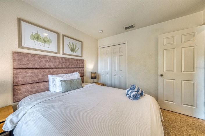 Image No.24-4 Bed Townhouse for sale