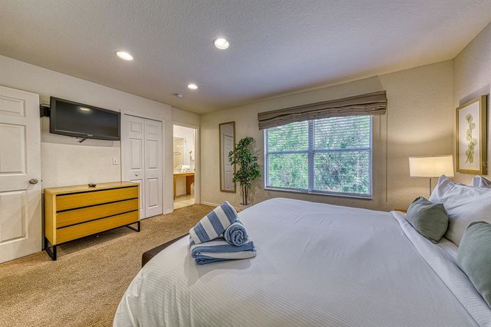 Image No.27-4 Bed Townhouse for sale