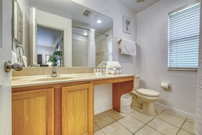 Image No.28-4 Bed Townhouse for sale