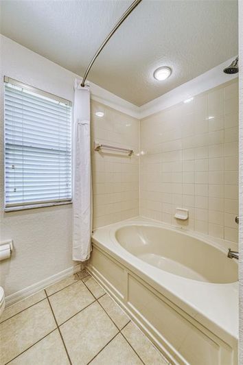 Image No.29-4 Bed Townhouse for sale