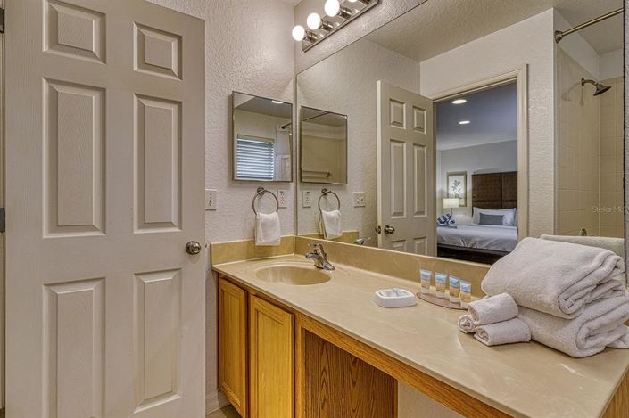 Image No.30-4 Bed Townhouse for sale