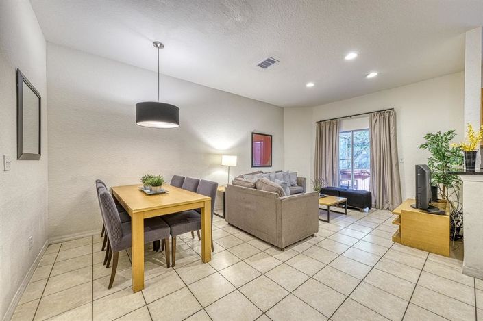 Image No.8-4 Bed Townhouse for sale