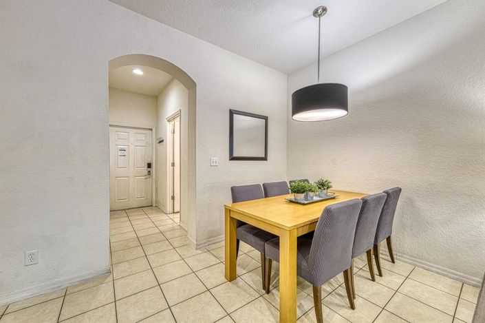 Image No.9-4 Bed Townhouse for sale