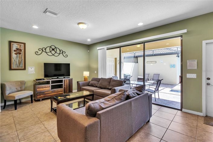 Image No.11-5 Bed Townhouse for sale