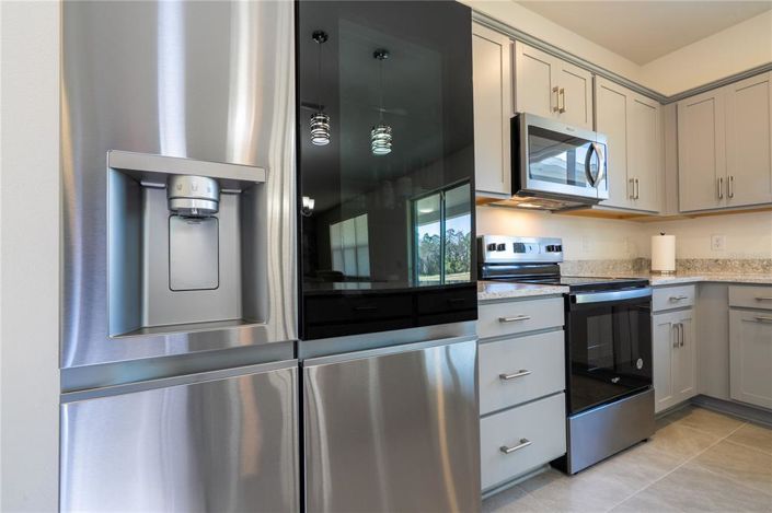 Image No.17-5 Bed Property for sale