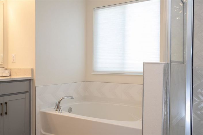 Image No.58-5 Bed Property for sale