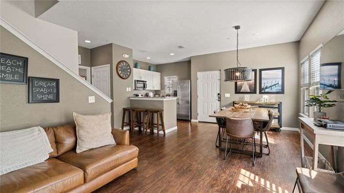 Image No.4-4 Bed Townhouse for sale