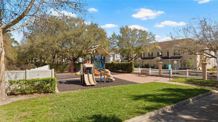 Image No.56-4 Bed Townhouse for sale