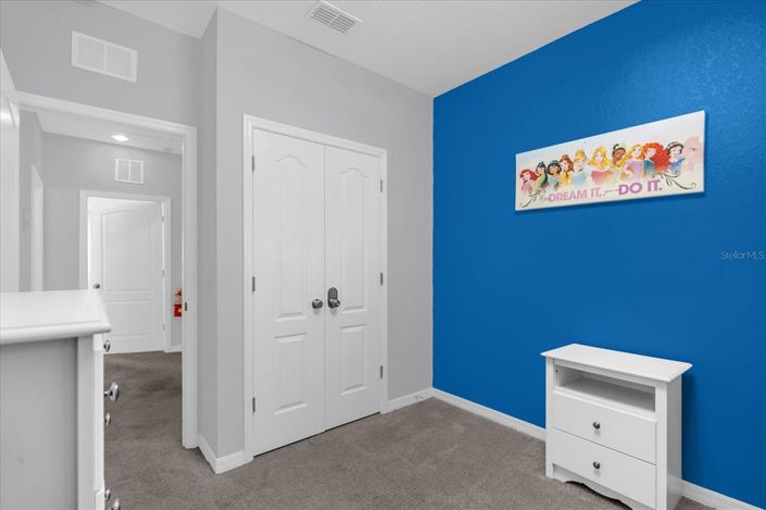 Image No.12-4 Bed Townhouse for sale