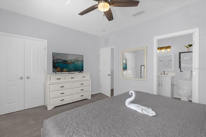 Image No.19-4 Bed Townhouse for sale