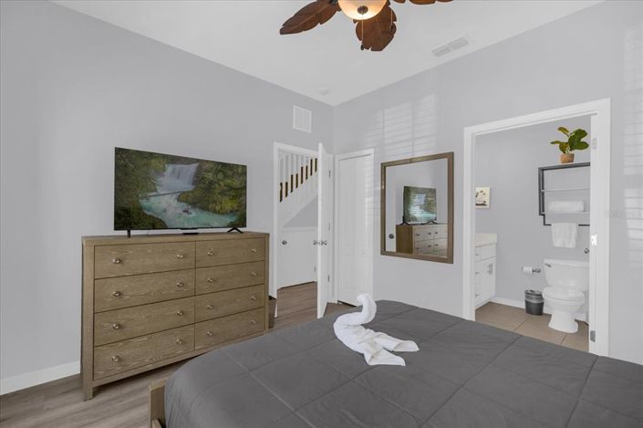 Image No.22-4 Bed Townhouse for sale