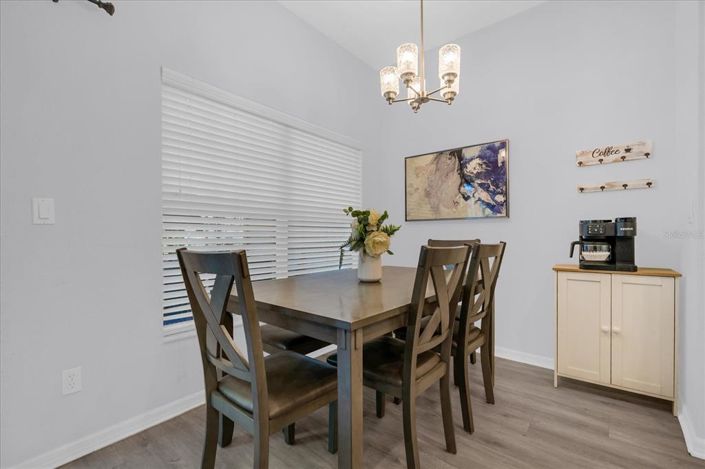 Image No.6-4 Bed Townhouse for sale