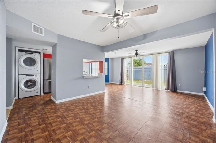 Image No.12-4 Bed Townhouse for sale