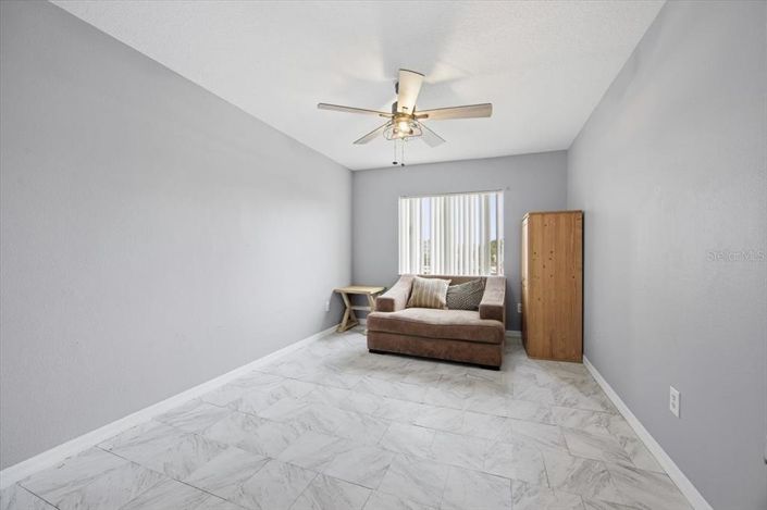 Image No.23-4 Bed Townhouse for sale