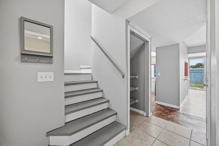 Image No.4-4 Bed Townhouse for sale