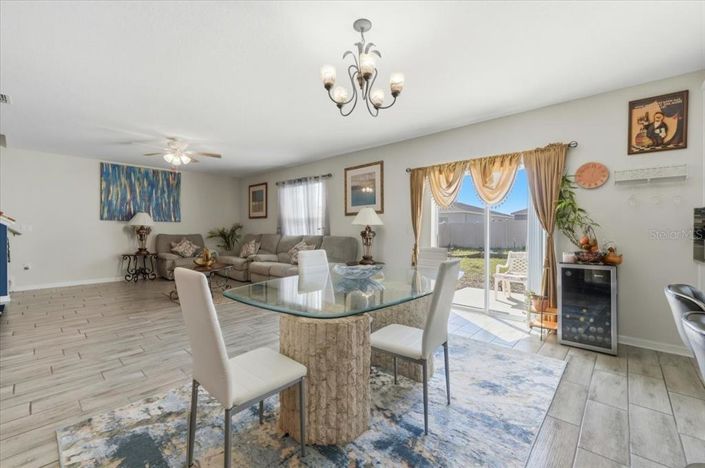 Image No.15-4 Bed Property for sale