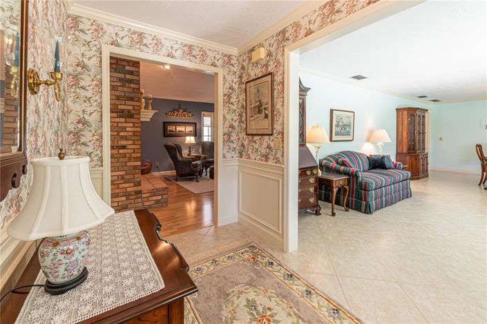 Image No.10-4 Bed Property for sale