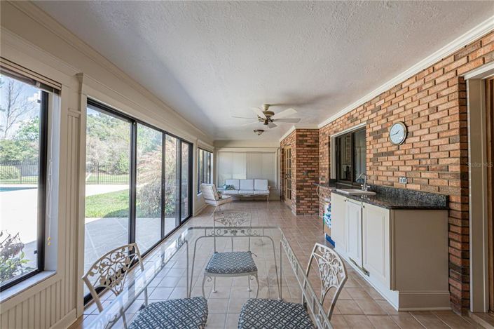 Image No.20-4 Bed Property for sale