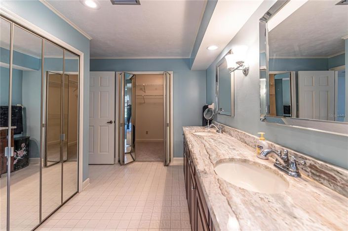 Image No.26-4 Bed Property for sale