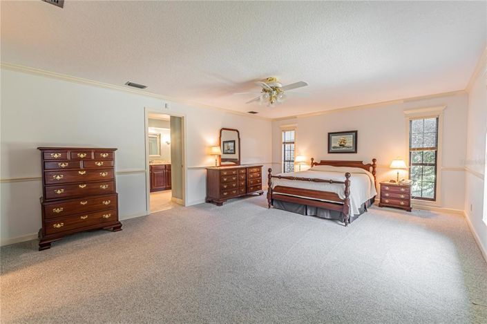 Image No.7-4 Bed Property for sale