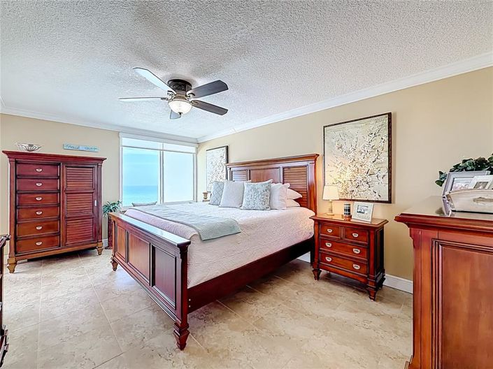 Image No.16-2 Bed Property for sale