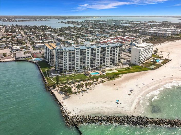 Image No.31-2 Bed Property for sale