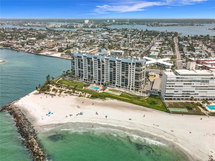 Image No.32-2 Bed Property for sale