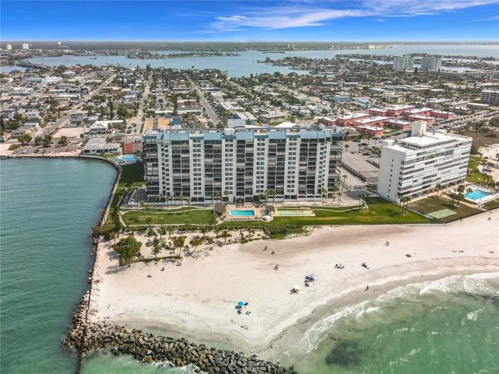 Image No.33-2 Bed Property for sale