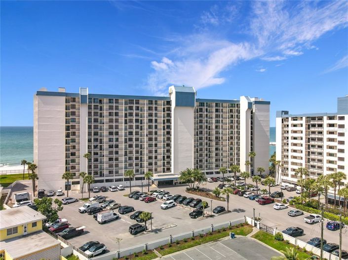 Image No.44-2 Bed Property for sale