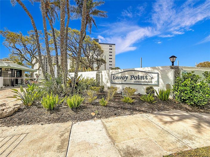 Image No.50-2 Bed Property for sale