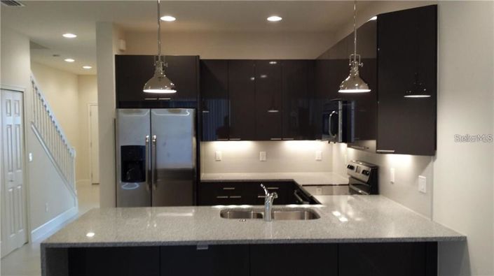 Image No.6-3 Bed Townhouse for sale