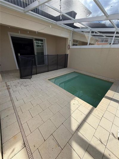 Image No.8-3 Bed Townhouse for sale