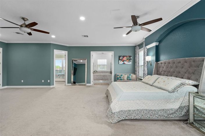 Image No.27-6 Bed Property for sale