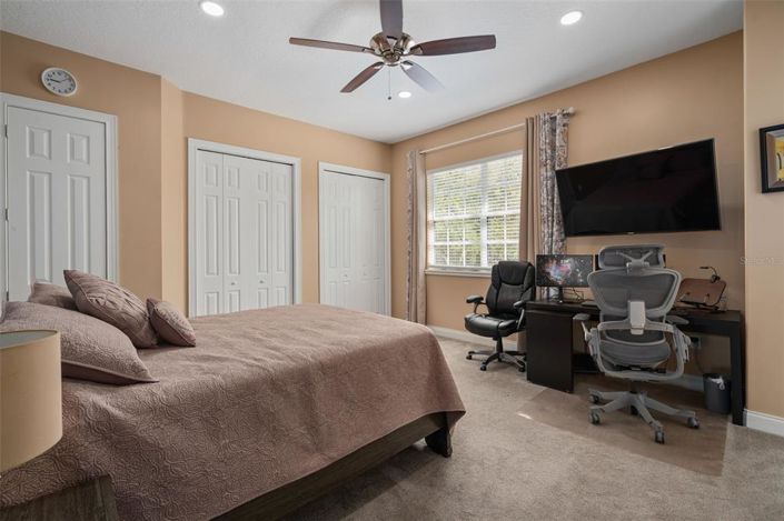 Image No.45-6 Bed Property for sale