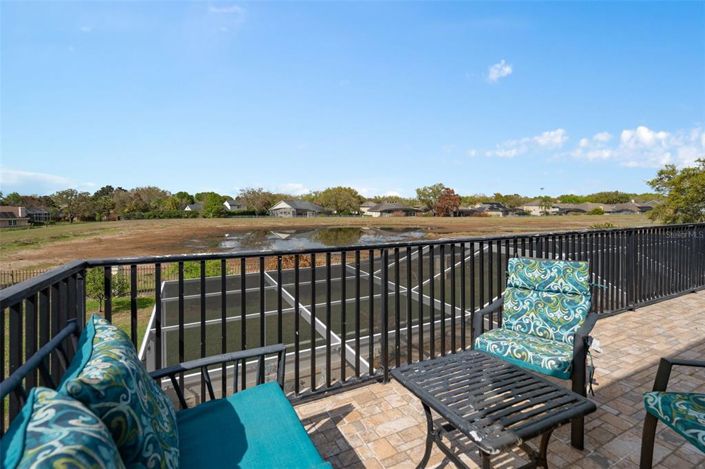 Image No.47-6 Bed Property for sale