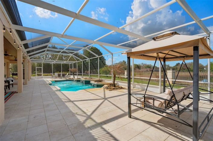 Image No.53-6 Bed Property for sale