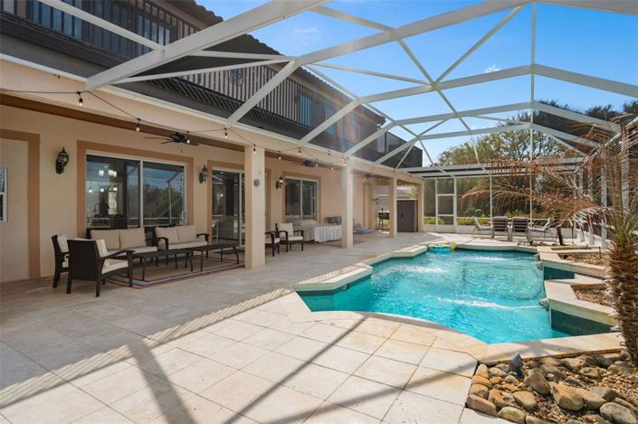 Image No.54-6 Bed Property for sale